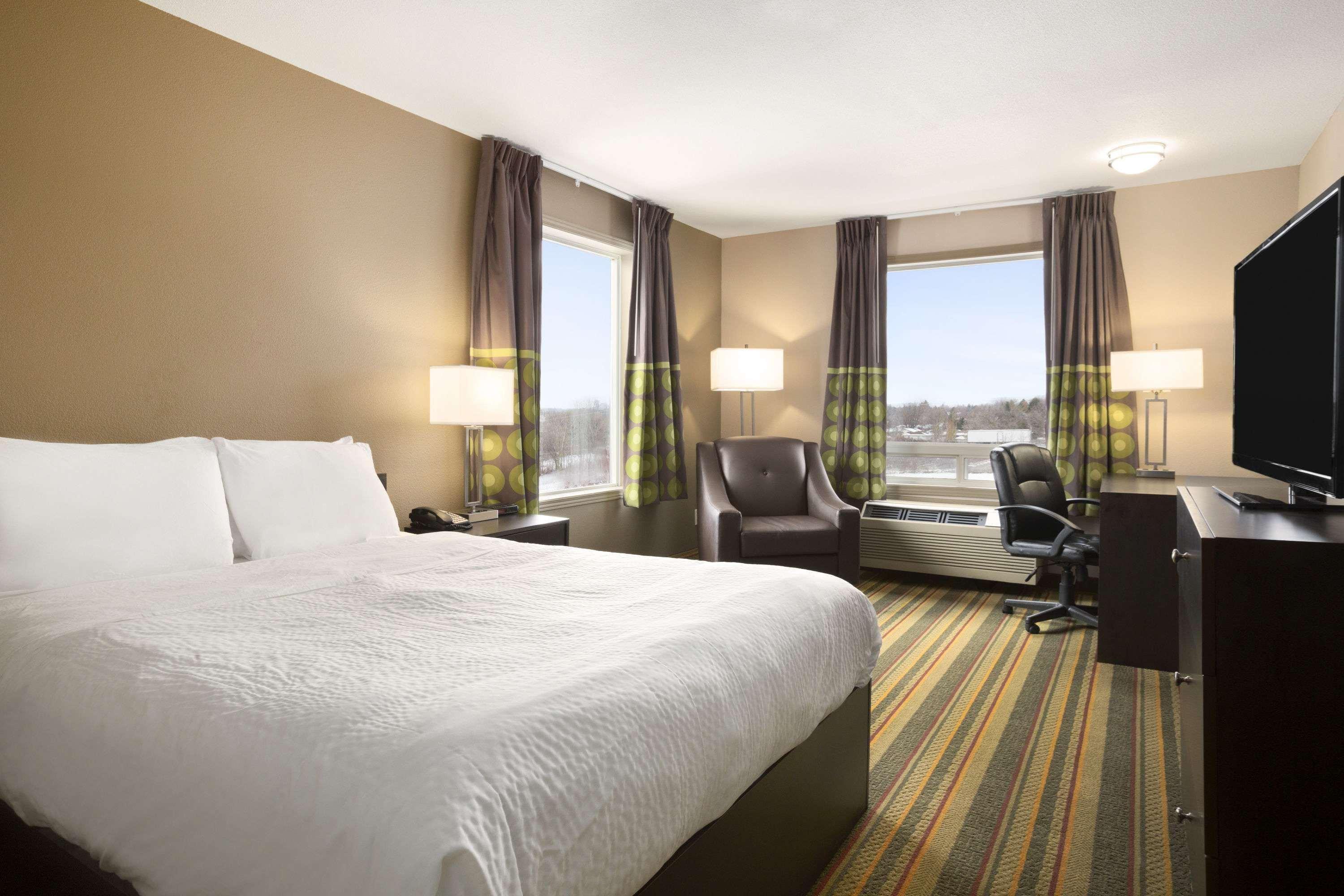Days Inn By Wyndham Woodstock Luaran gambar