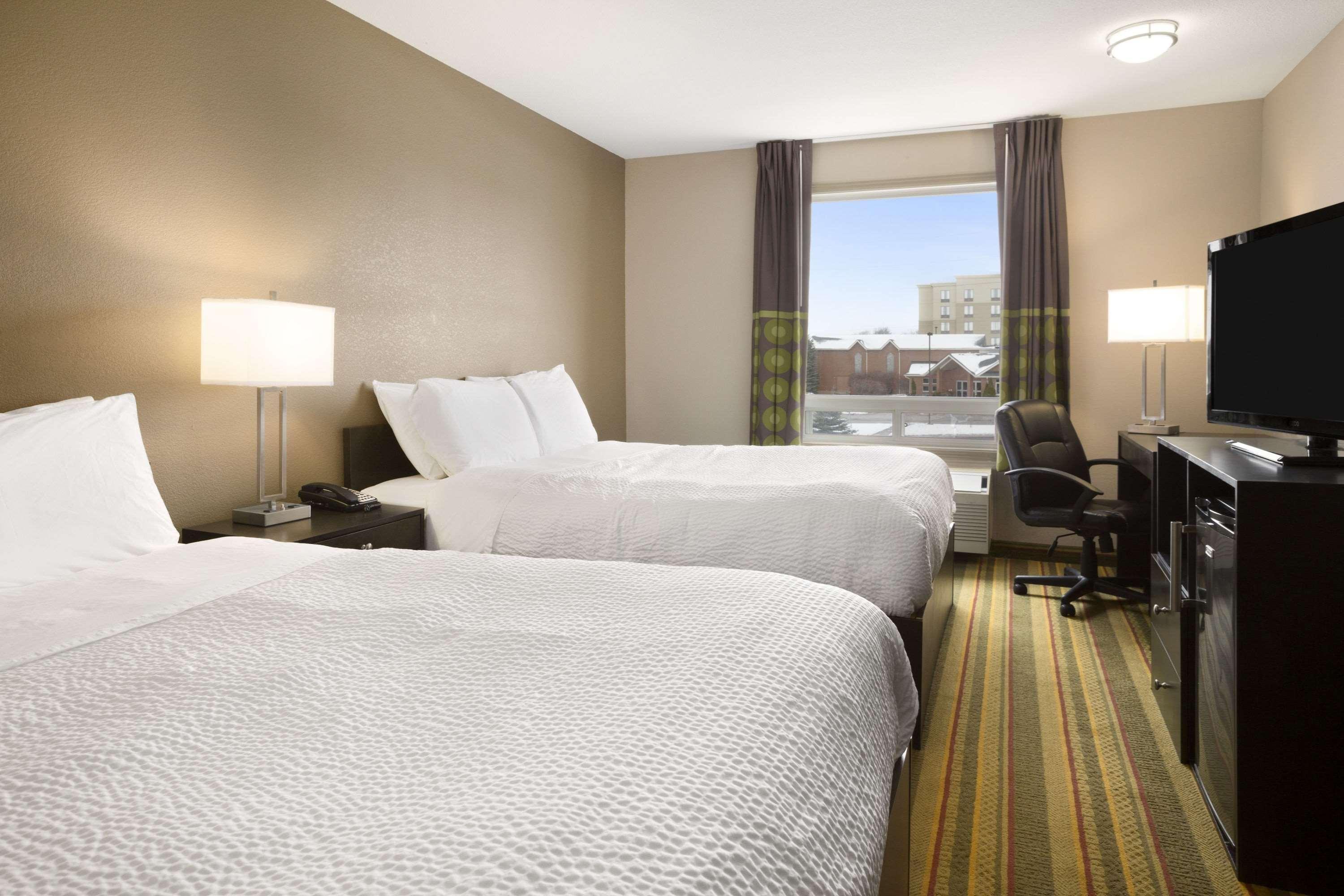 Days Inn By Wyndham Woodstock Luaran gambar