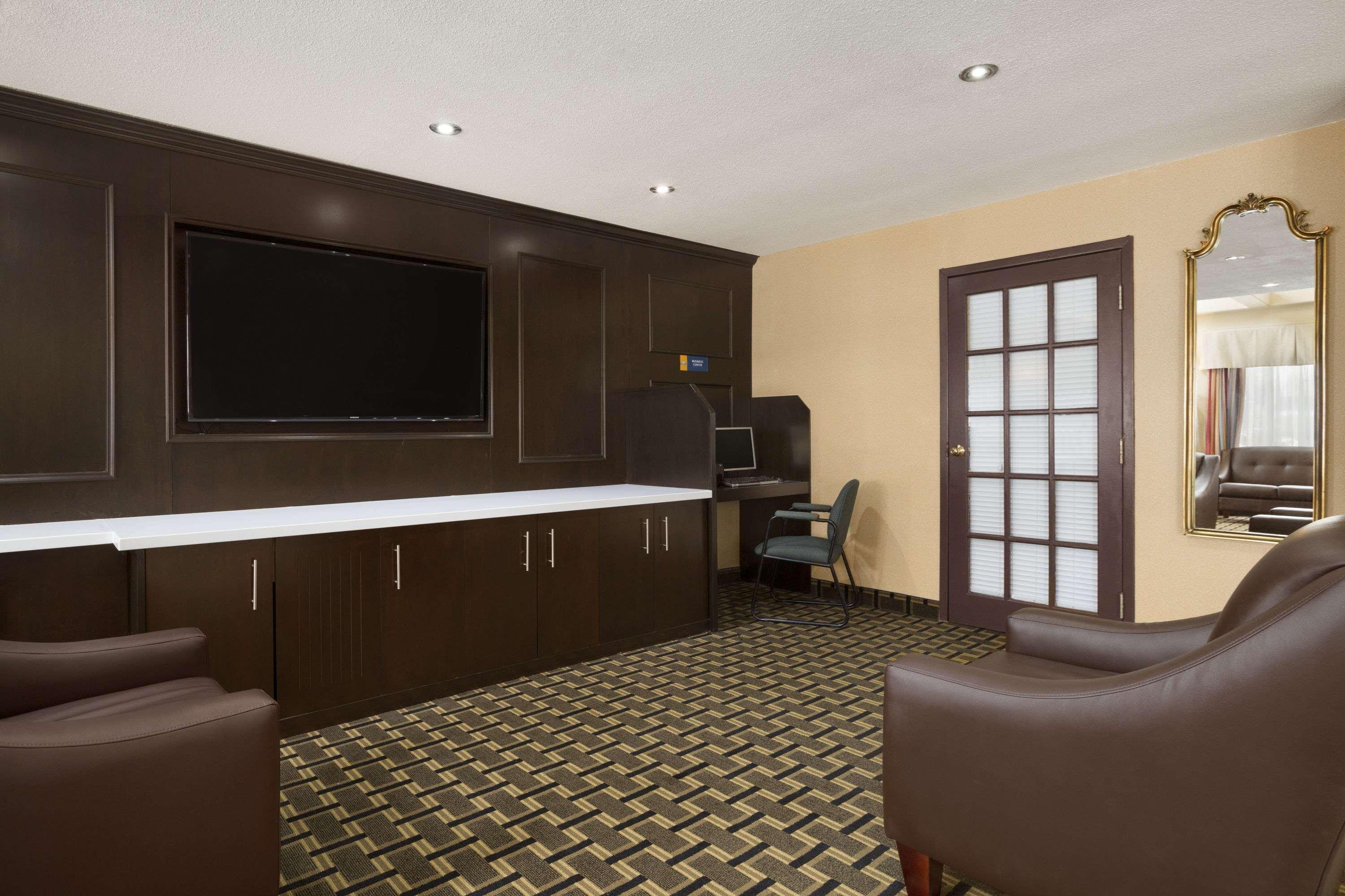 Days Inn By Wyndham Woodstock Luaran gambar