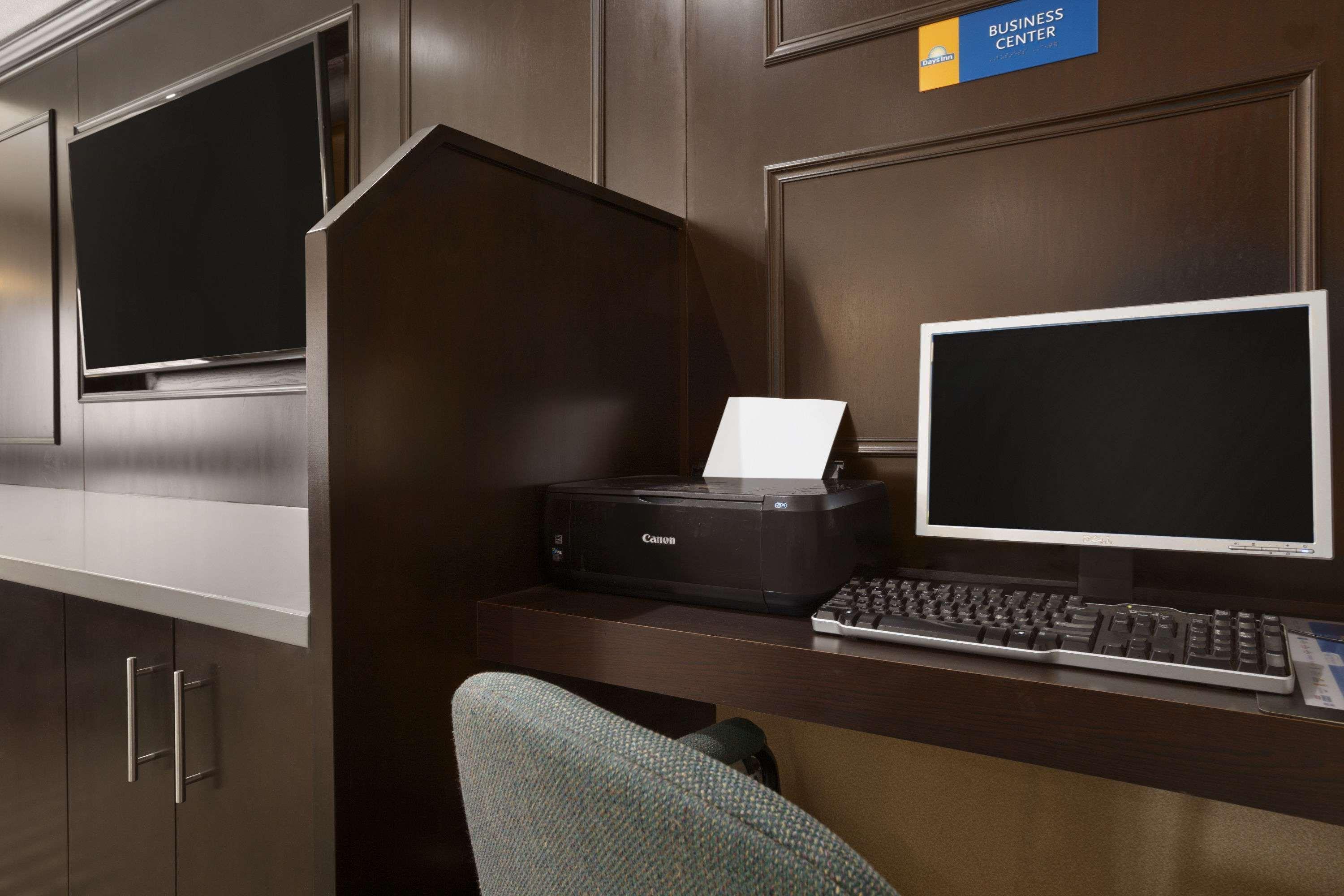 Days Inn By Wyndham Woodstock Luaran gambar