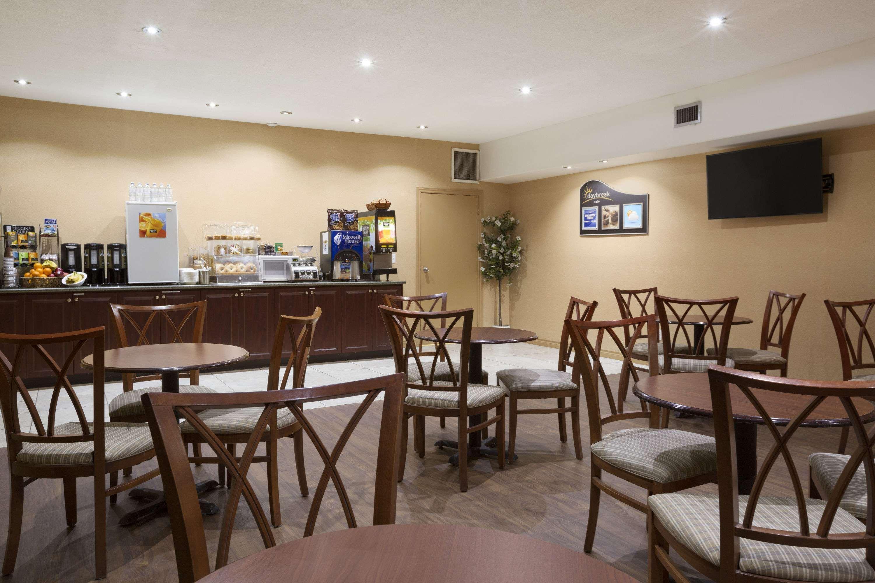 Days Inn By Wyndham Woodstock Luaran gambar